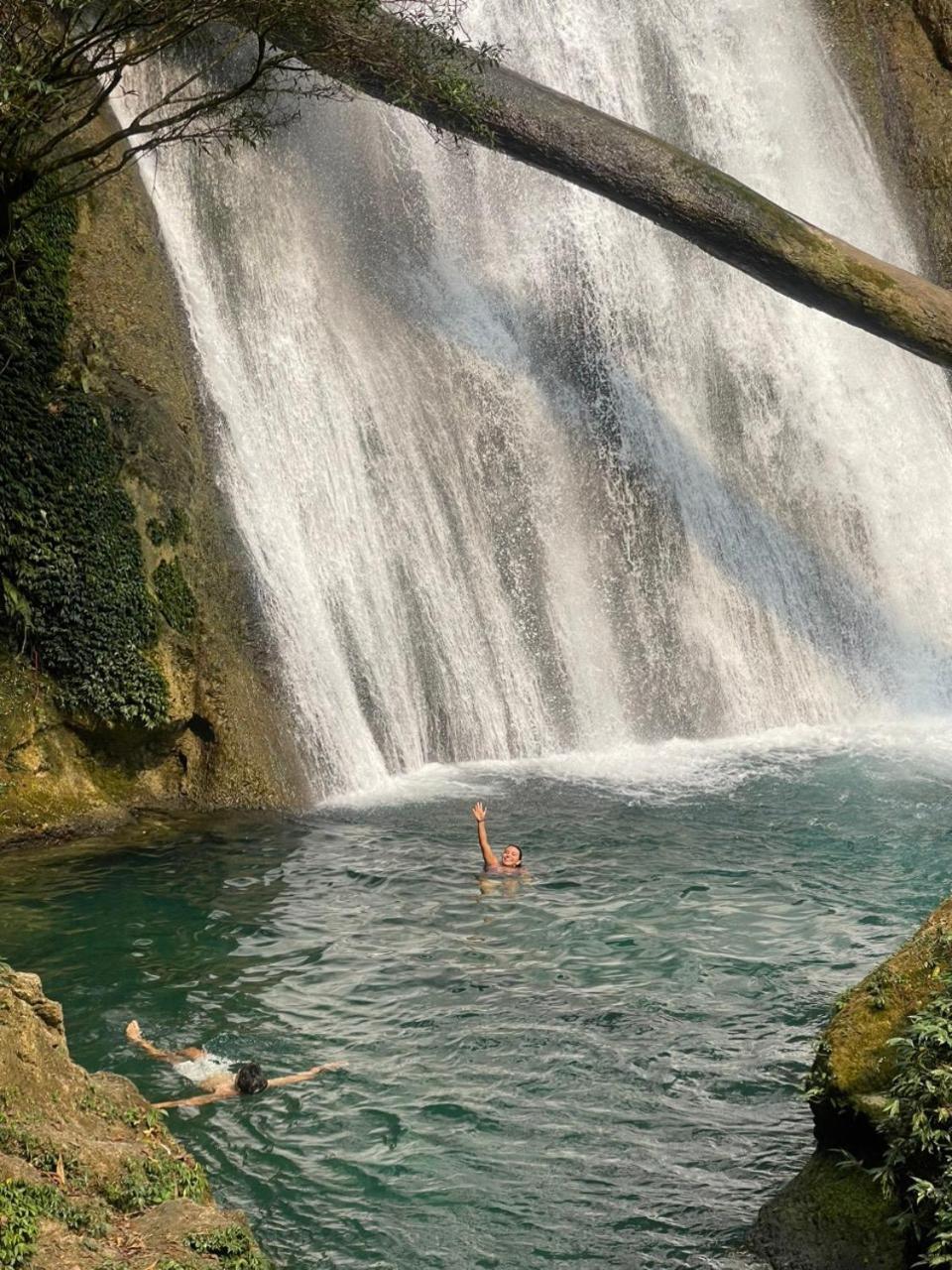 فندق Yolo Ha Giang Adventures, Motorbike And Loop Tours المظهر الخارجي الصورة