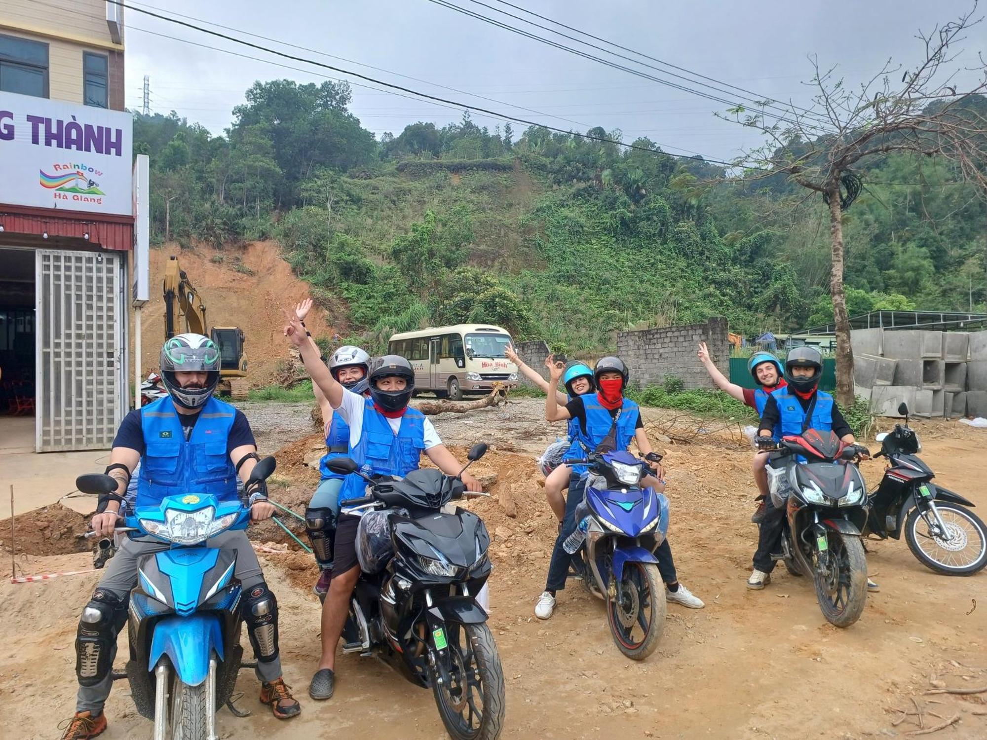 فندق Yolo Ha Giang Adventures, Motorbike And Loop Tours المظهر الخارجي الصورة
