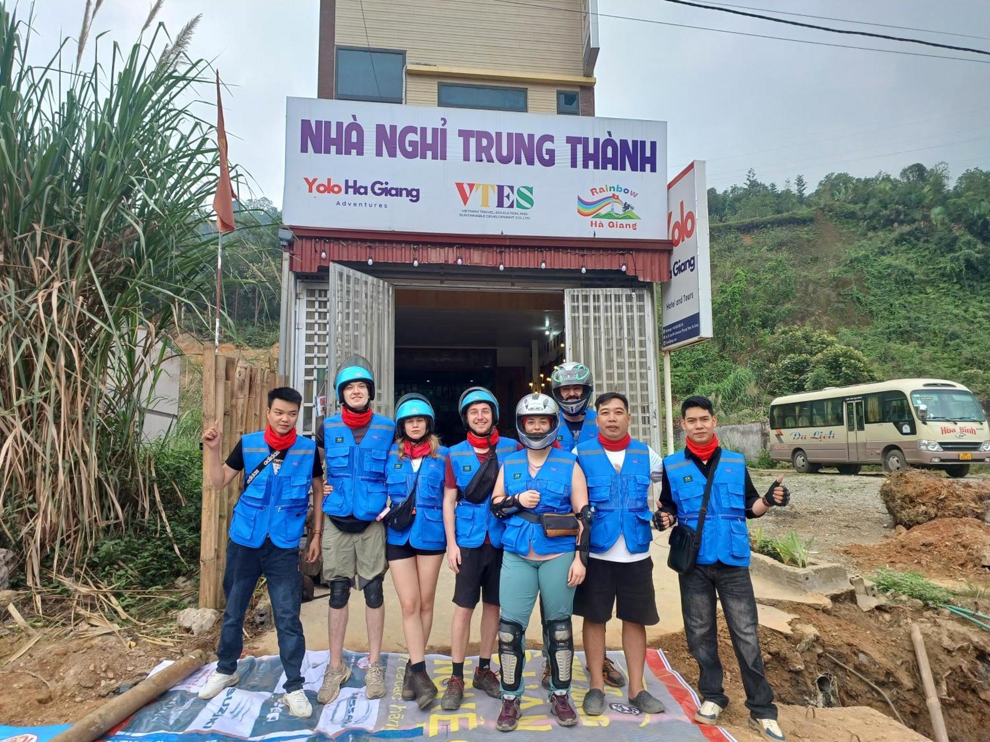 فندق Yolo Ha Giang Adventures, Motorbike And Loop Tours المظهر الخارجي الصورة
