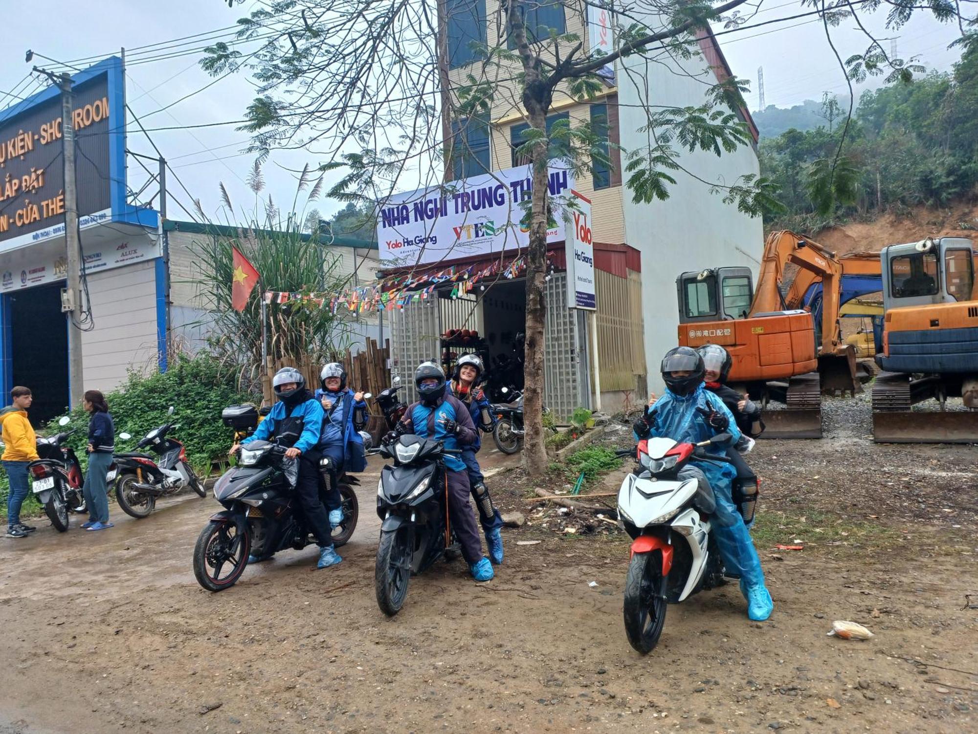 فندق Yolo Ha Giang Adventures, Motorbike And Loop Tours المظهر الخارجي الصورة